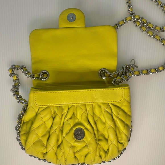 CHANEL Rare Mini Chain Around Messenger Bag - Yellow Mustard Chartreuse - Picture 10 of 15